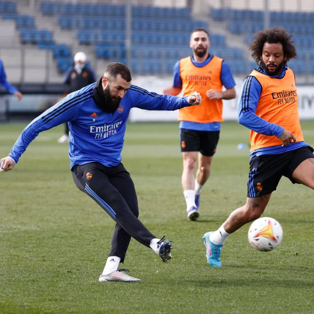 TWITTER: @realmadrid Benzema sí ha entrenado con su equipo