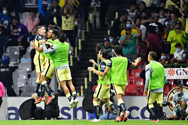 IMAGO7 Álvaro Fidalgo celebra con las Águilas