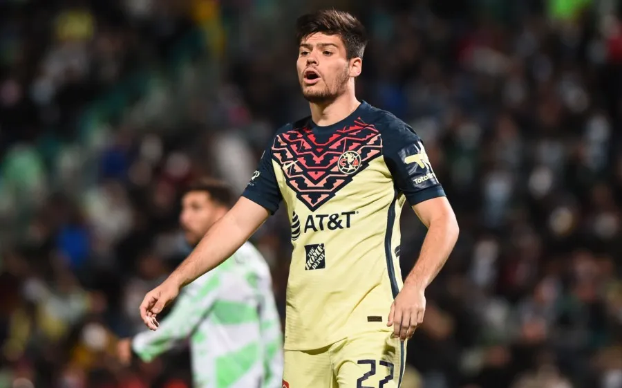 MEXSPORT Jorge Meré durante el juego ante Santos