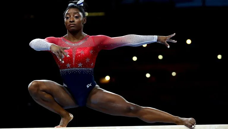 AP Simone Biles, durante su rutina