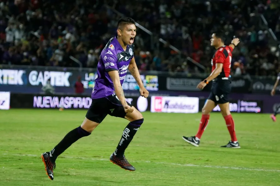 IMAGO7 Sansores festejando su gol ante América