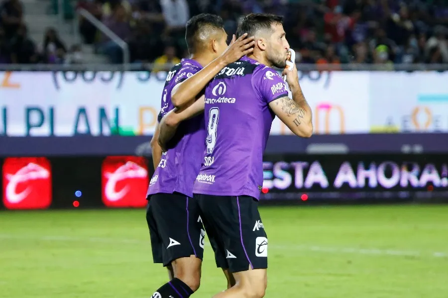 IMAGO7 Mazatlán trolleó al América luego de vencerlos por primera vez