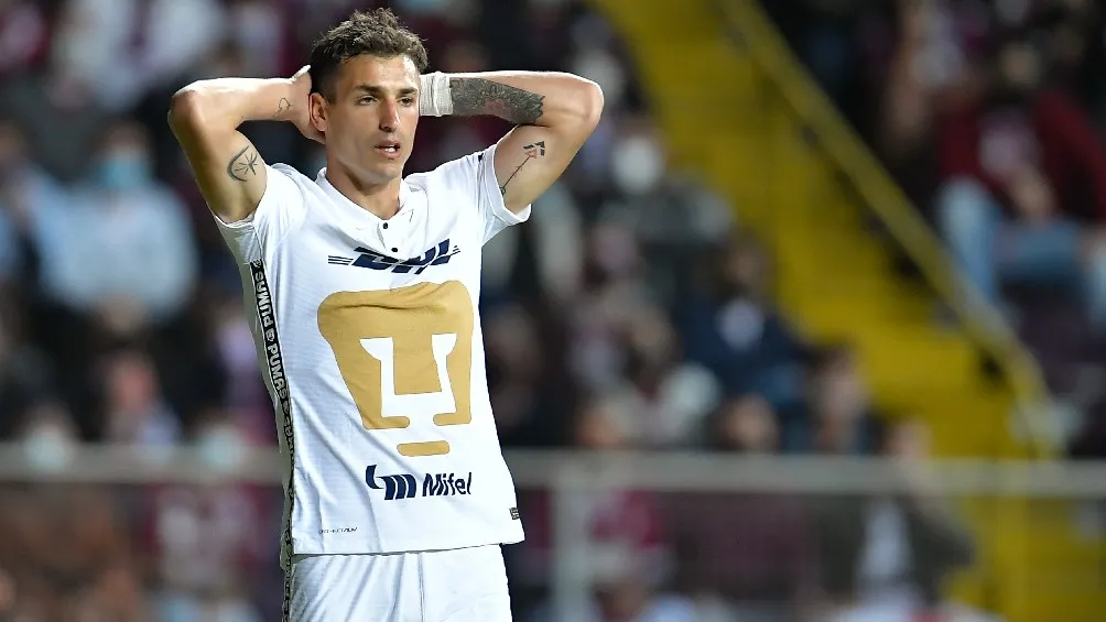 MEXSPORT Juan Ignacio Dinenno jugando partido con Pumas ante Saprissa