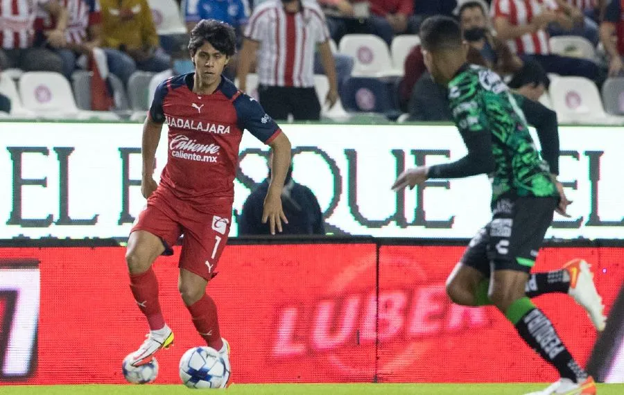 MIGUEL PONTÓN Macías en juego ante La Fiera