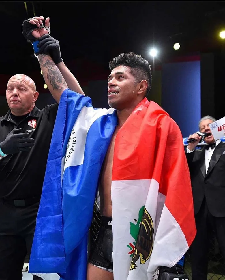 FACEBOOK Jonathan Dragon Martínez Jonathan Martinez, próximo rival de "Turbo" Pérez