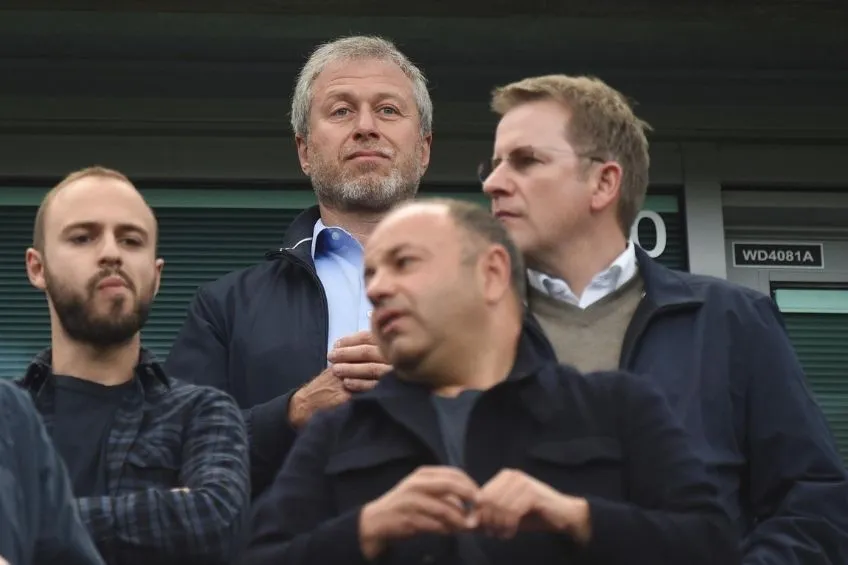 EFE Roman Abramovich en un partido del Chelsea