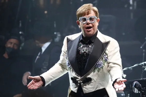 AP Elton John en el Madison Square Garden