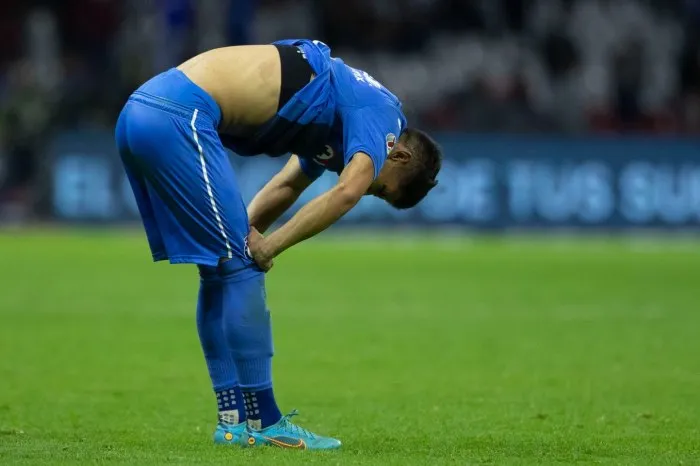 MIGUEL PONTÓN / AGENCIA RÉCORD Uriel Antuna en lamento con Cruz Azul