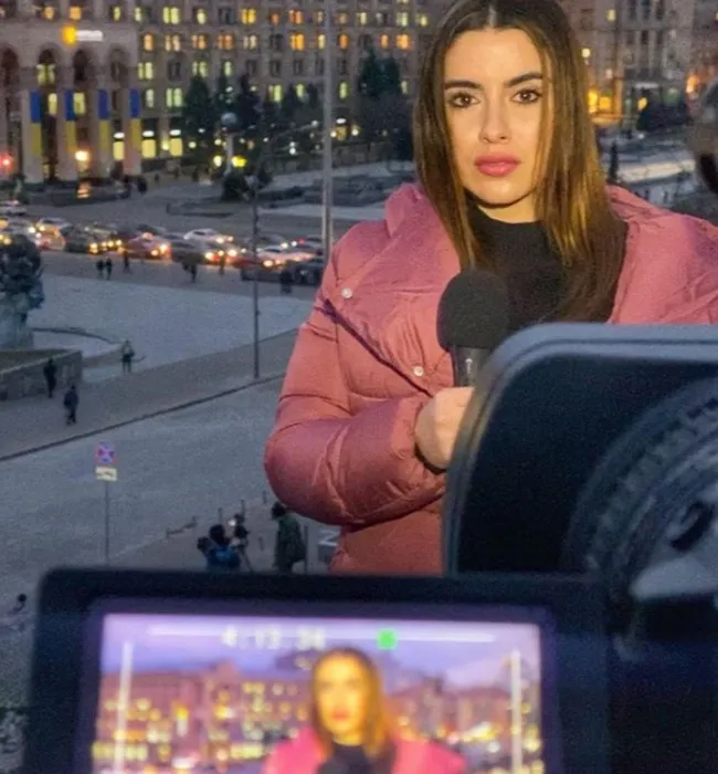 INSTAGRAM @SOL.MACALUSO Sol Macaluso cubriendo conflicto en Ucrania