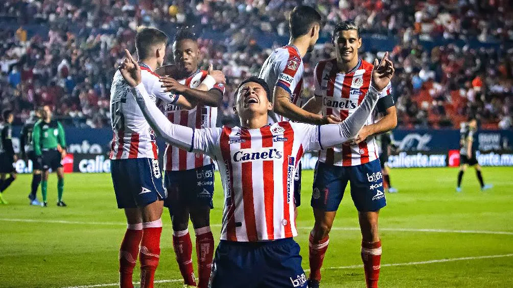 IMAGO7 Jugadores del San Luis festejando anotación de Ramón Juárez