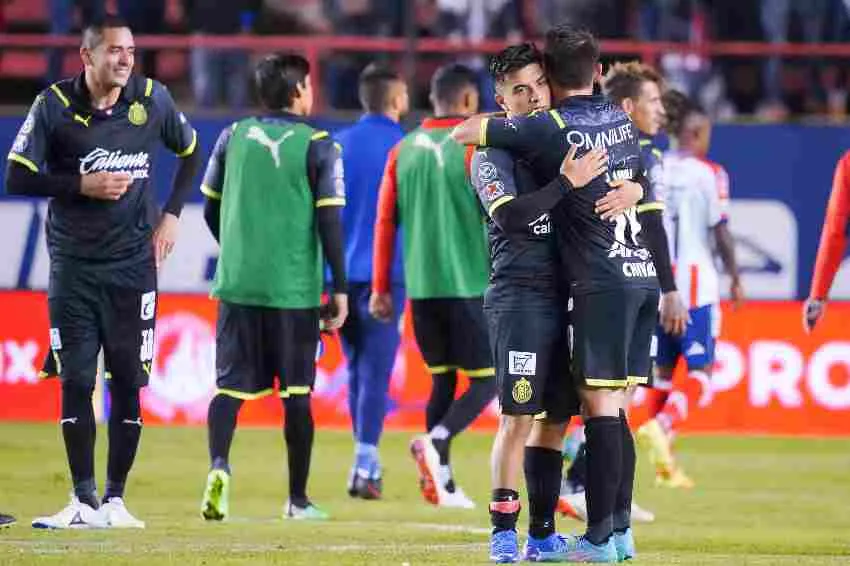 IMAGO 7 Chivas tras el empate vs San Luis