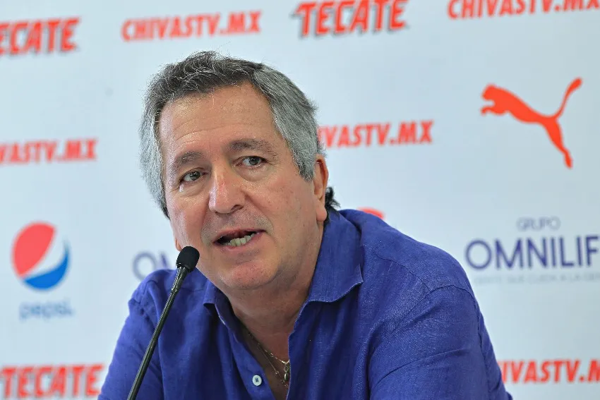 IMAGO7 Jorge Vergara en conferencia de prensa