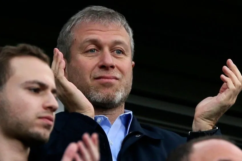 AP Roman Abramovich en un partido del Chelsea