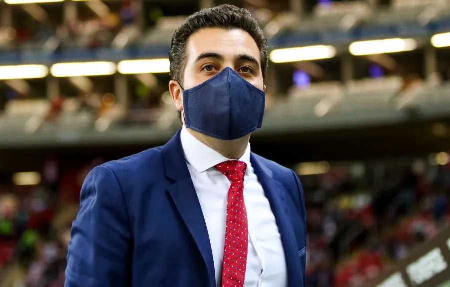 IMAGO7 Michel Leaño en juego de Chivas