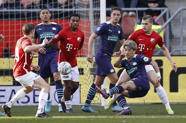 EFE Utrecht vs PSV en acción