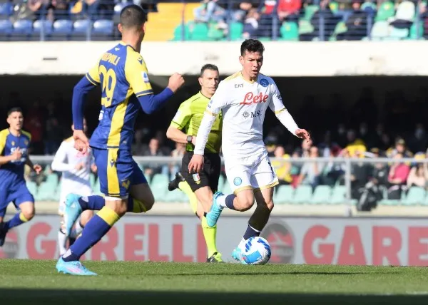 TWITTER @sscnapoliES Hirving 'Chucky' Lozano en acción