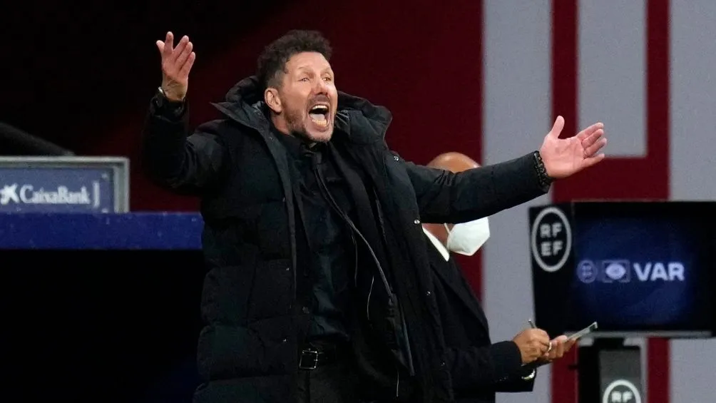 AP Simeone en partido con el Atlético
