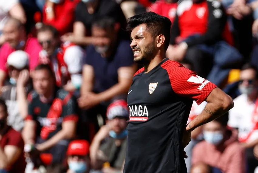 EFE Tecatito Corona en un partido del Sevilla