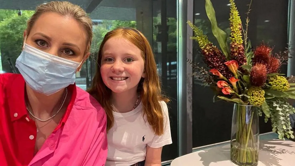 INSTAGRAM | @ROXYJACENKO Roxy Jacenko junto a su hija Pixie Curtis