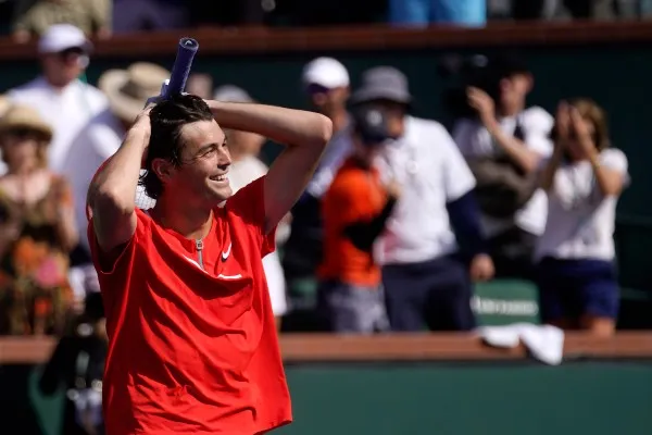 AP Taylor Fritz reacciona tras partido