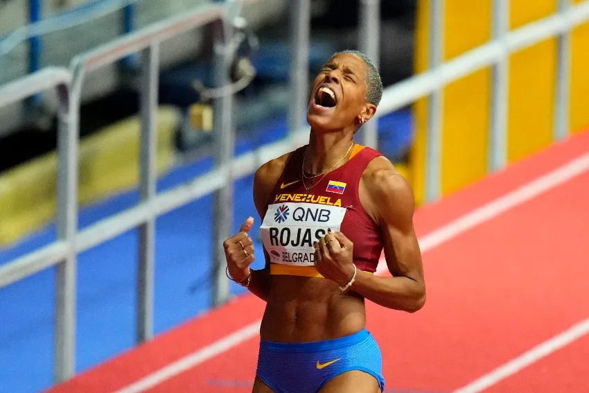 AP Yulimar Rojas, tricampeona en salto triple