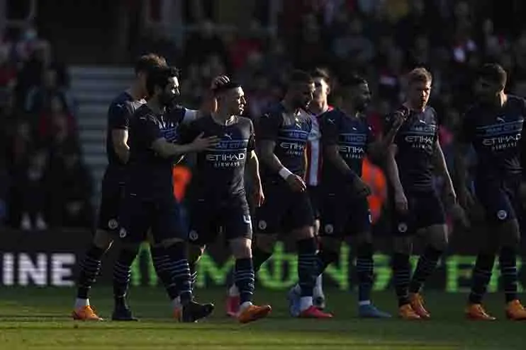 AP Jugadores del Manchester City después de anotar