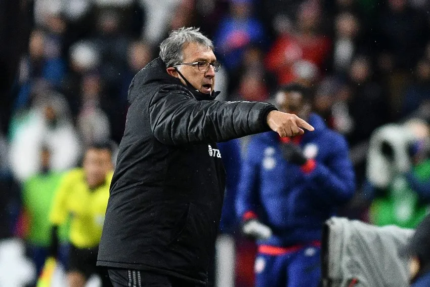 IMAGO7 Tata Martino en un partido de México