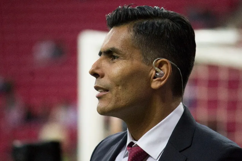 IMAGO7 Oswaldo Sánchez en una transmisión de TUDN