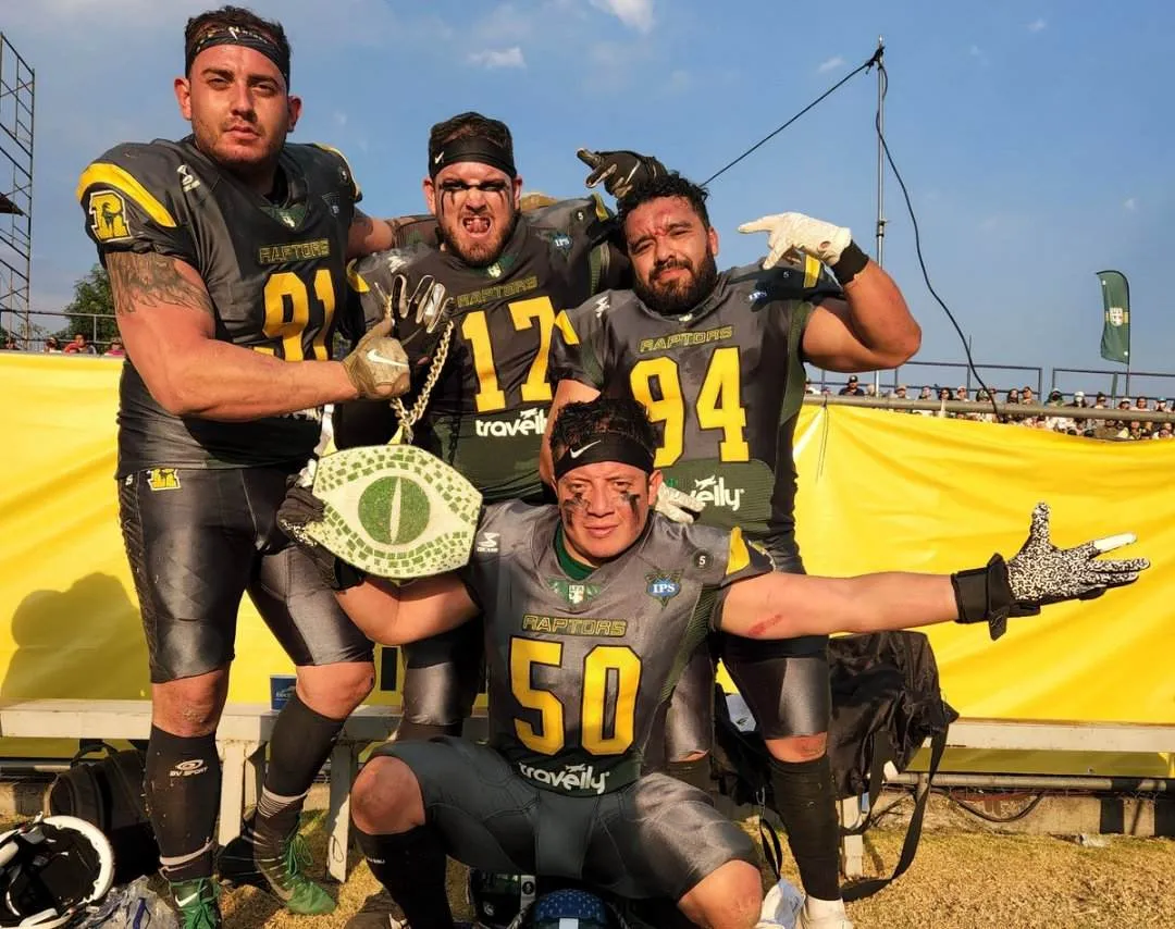 TWITTER: @RaptorsLFA Jugadores de Raptors tras una victoria