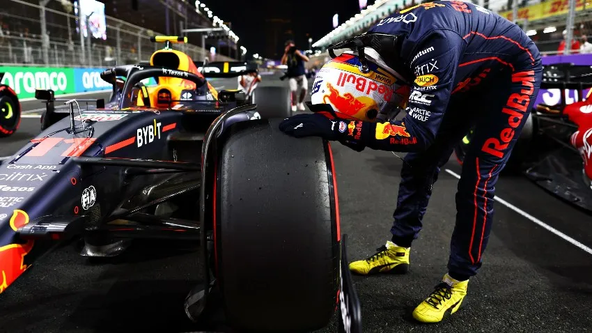 TWITTER: @redbullracing Sergio Pérez tras conseguir Pole Position