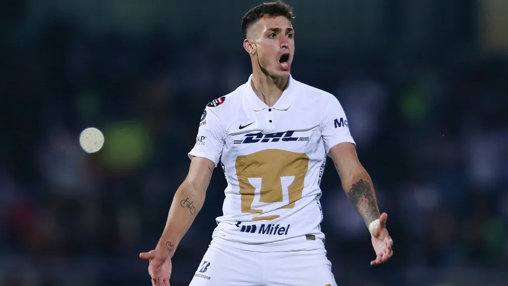 MEXSPORT Juan Ignacio Dinenno jugando partido de Concachampions con Pumas