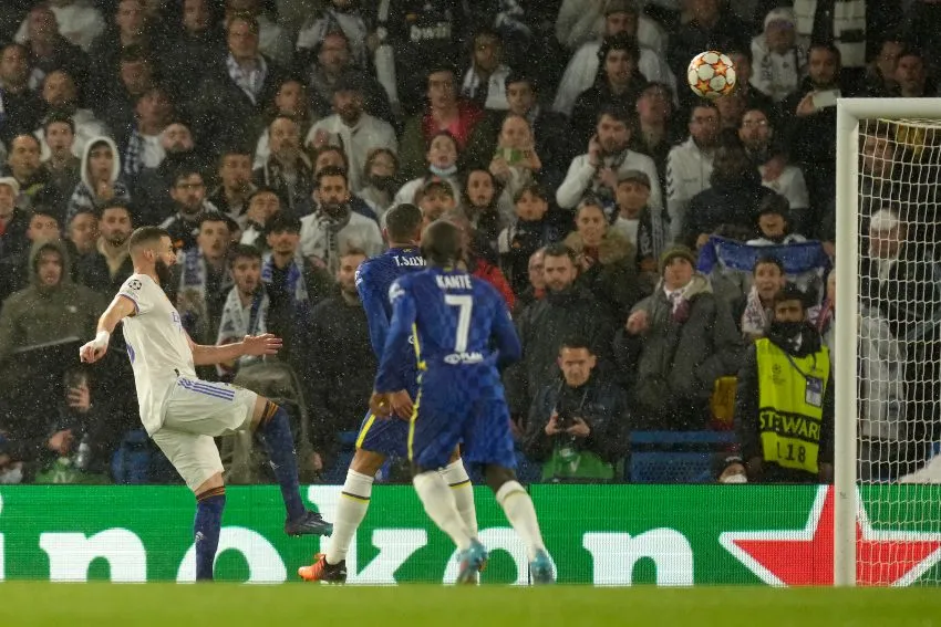 AP Primer gol del Real Madrid, cortesía de Karim Benzema