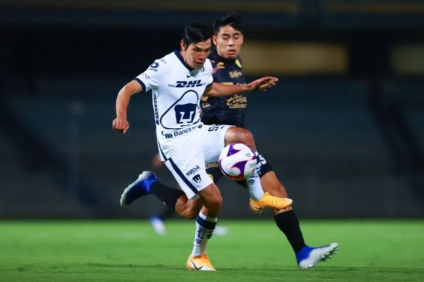 IMAGO7 Bryan Lozano en un partido de Pumas Tabasco
