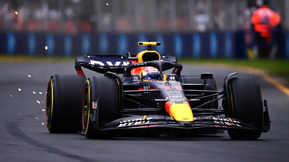 TWITTER | @SCHECOPEREZ Checo Pérez durante entrenamientos en el GP de Australia