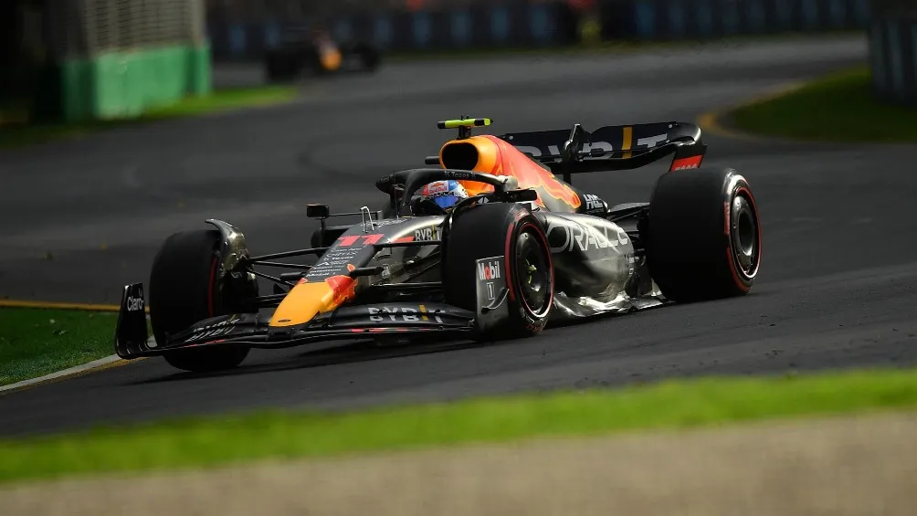 EFE Checo Pérez durante entrenamientos en el GP de Australia