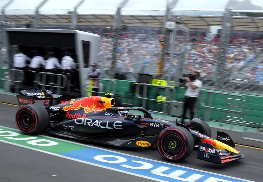 EFE Checo Pérez largará tercero en el GP de Australia
