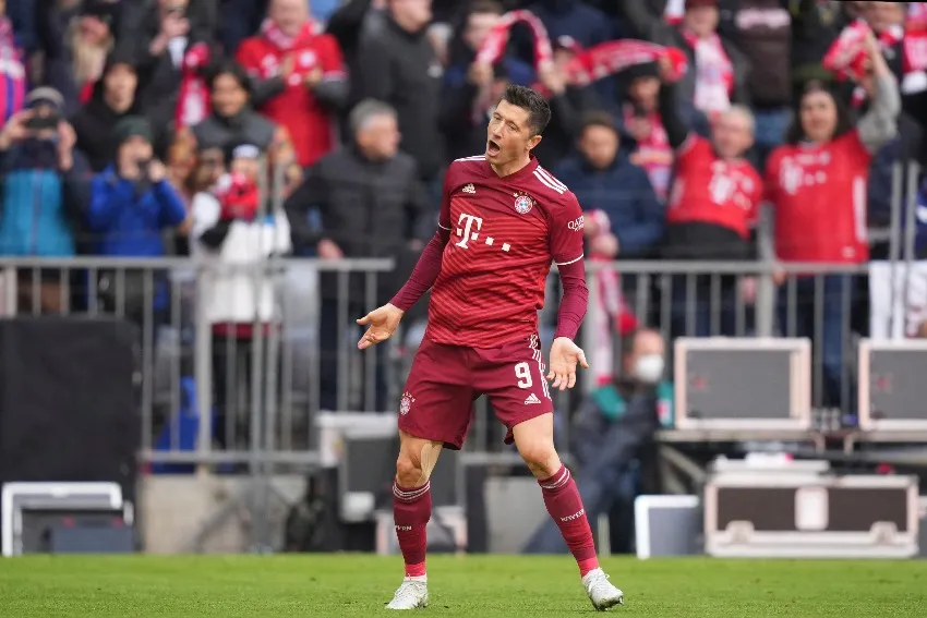 AP Lewandowski en un partido de Bayern Múnich