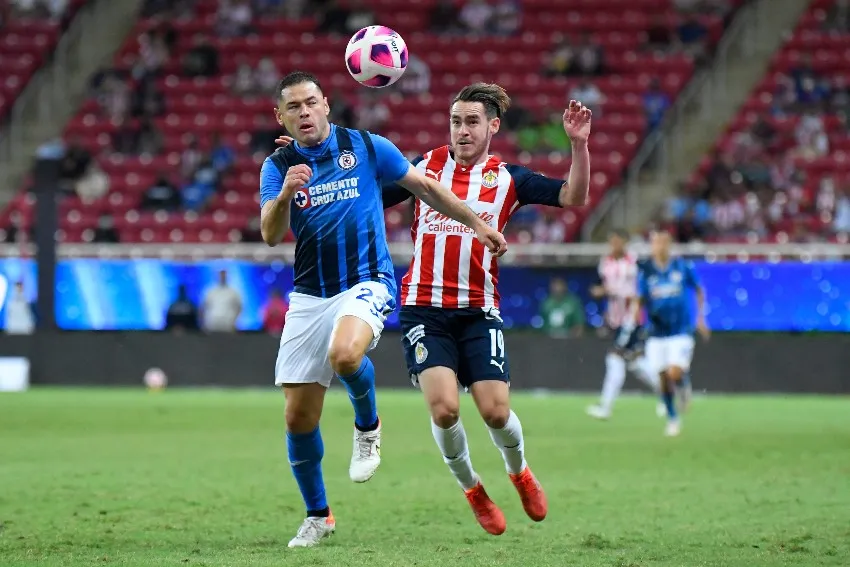 IMAGO7 Chivas vs Cruz Azul en el AP2021