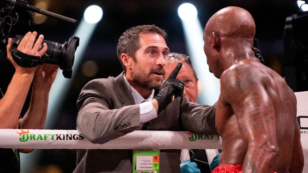 AP Ugás fue revisado por el médico