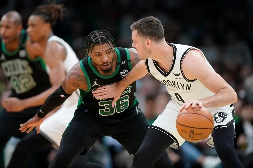 AP Marcus Smart durante el partido de los Boston Celtics