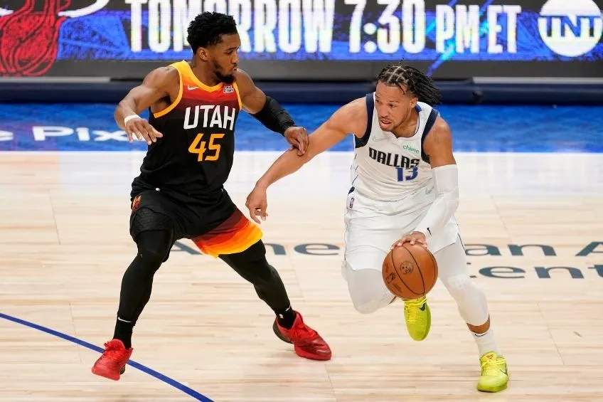 AP Mavericks empató la serie
