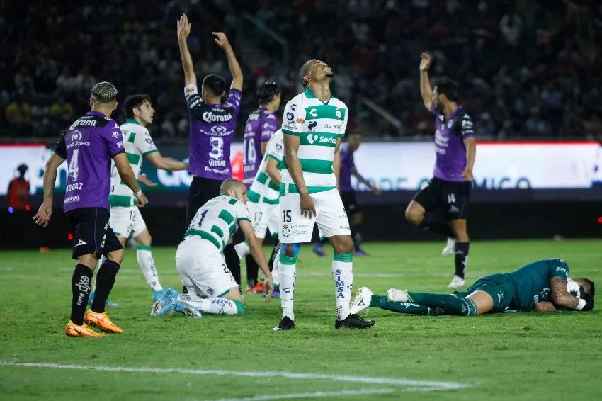 IMAGO7 Santos tras la derrota vs Mazatlán