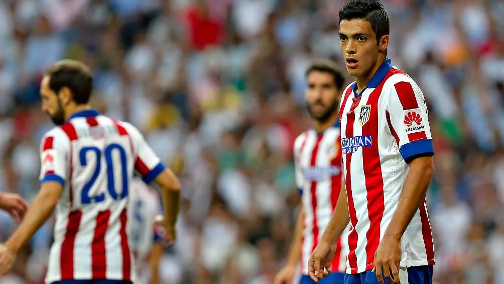 IMAGO7 Raúl Jiménez, con la playera del Atlético de Madrid