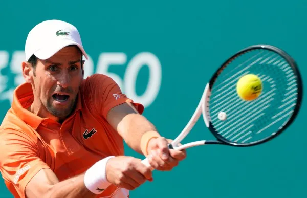 AP Novak Djokovic en acción
