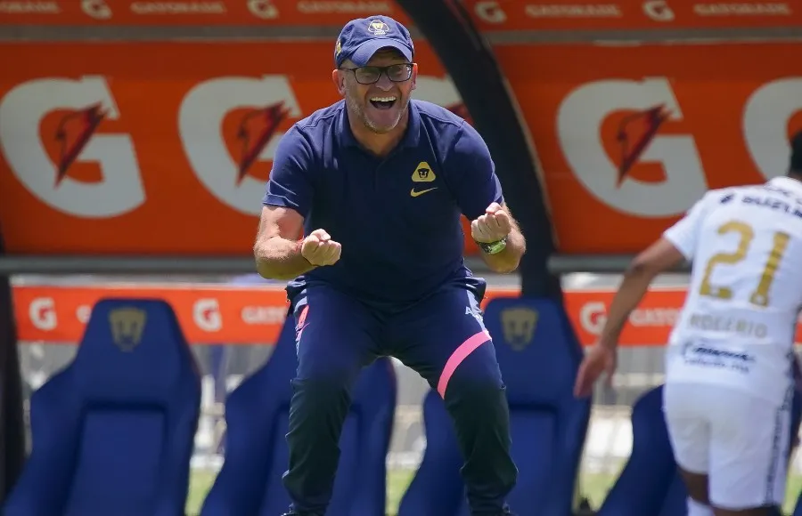 IMAGO7 Andrés Lillini celebra gol