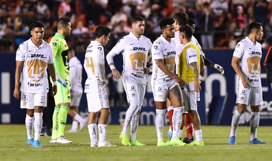 IMAGO7 Jugadores de Universidad tras derrota ante San Luis