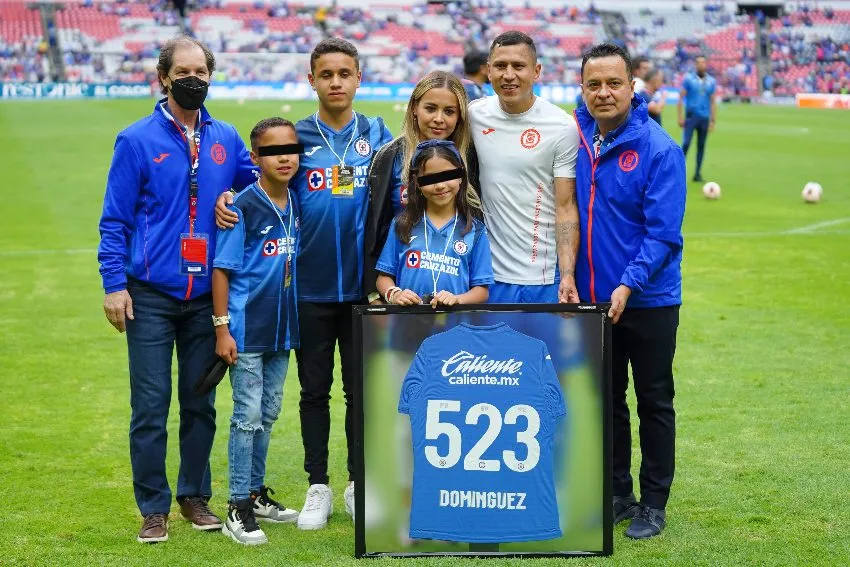 IMAGO7 Cata Domínguez fue homenajeado por sus 523 partidos con Cruz Azul