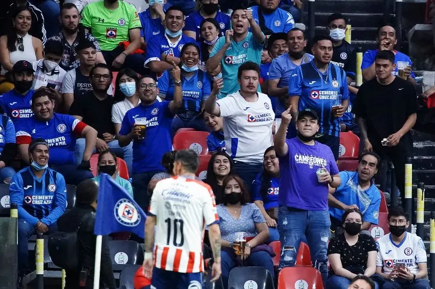 IMAGO7 Afición de Cruz Azul en el partido vs San Luis