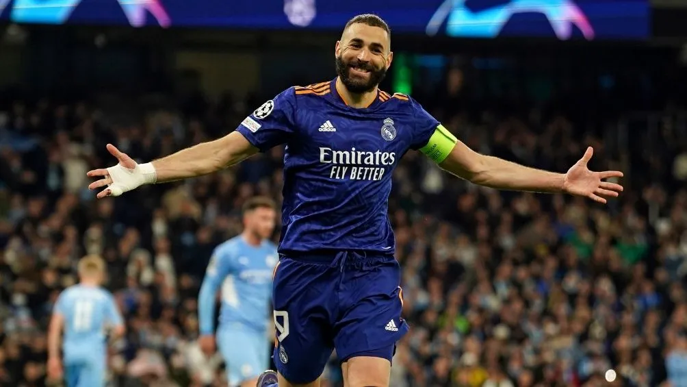 AP Benzema en el juego con el Madrid