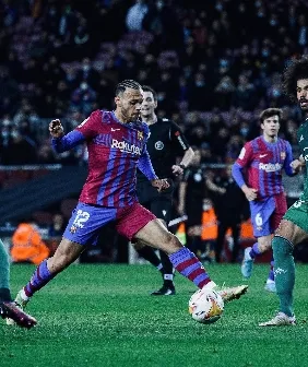 INSTAGRAM: @braithwaiteofficial Braithwaite en un partido con el Barcelona